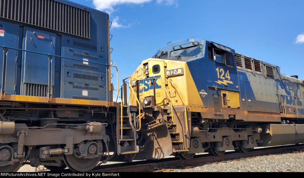 CSX 124 Clinchfield Sticker... would you notice it?